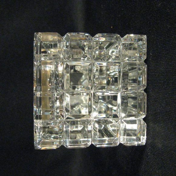 WATERFORD CRYSTAL OBELISK QUARTZ CLOCK - Picture 3 of 4
